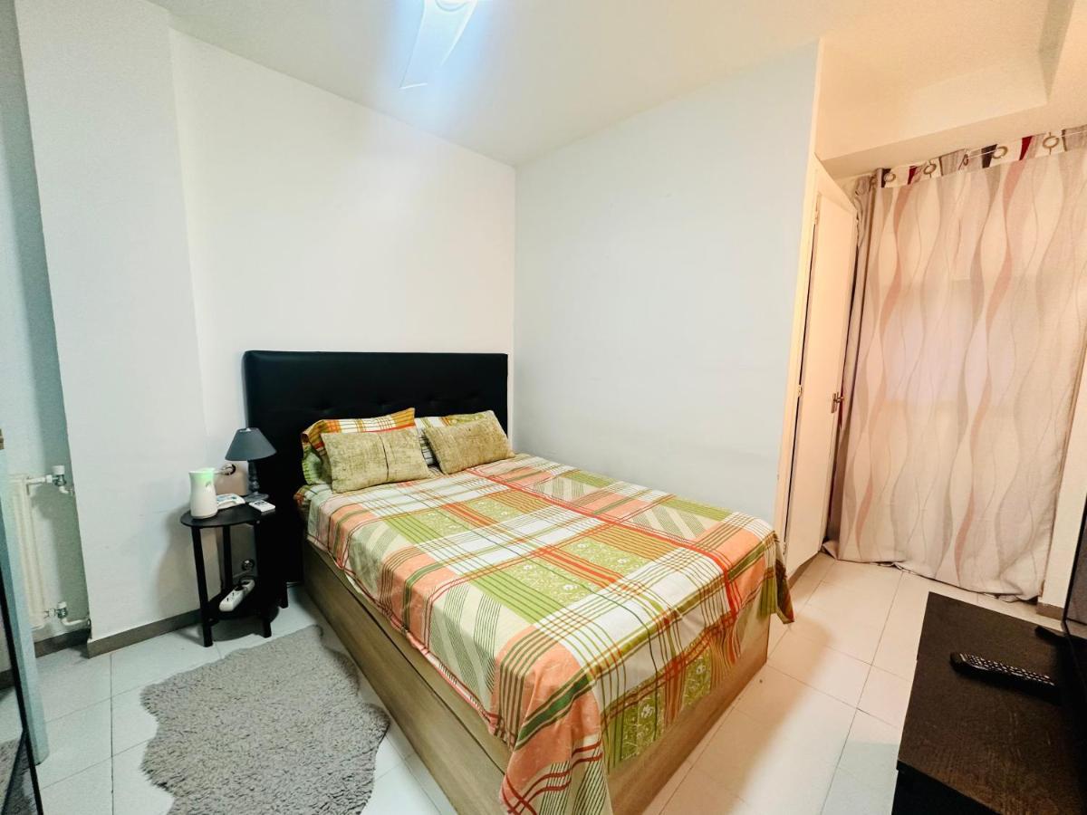 Habitacion Мадрид Екстериор снимка